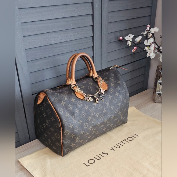 Authentic LOUIS VUITTON Monogram Speedy 35 Handbag - Picture 12 of 12